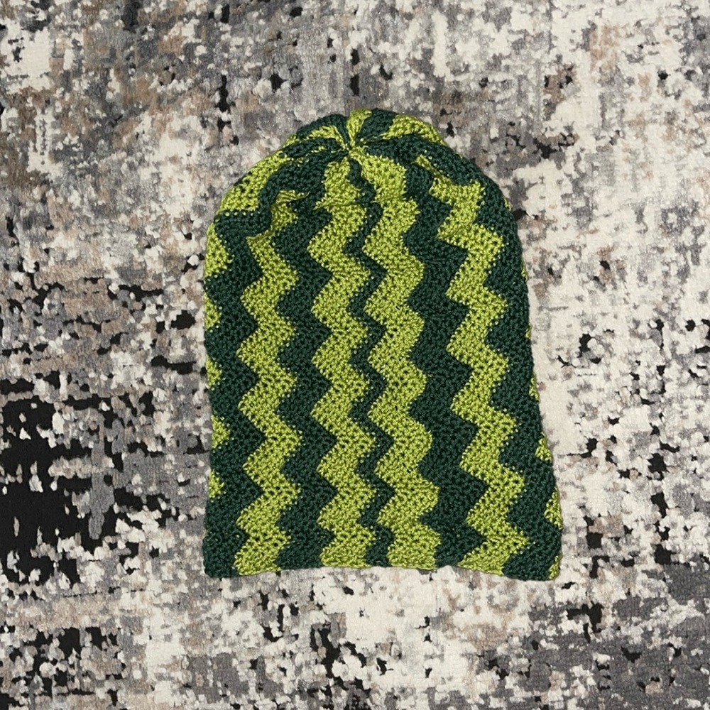 Brand new unisex knitted extended beanie